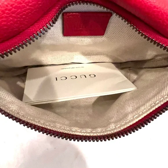 Bright red Gucci waist bag 100%authentic like new slight wear - Picture 4 of 4